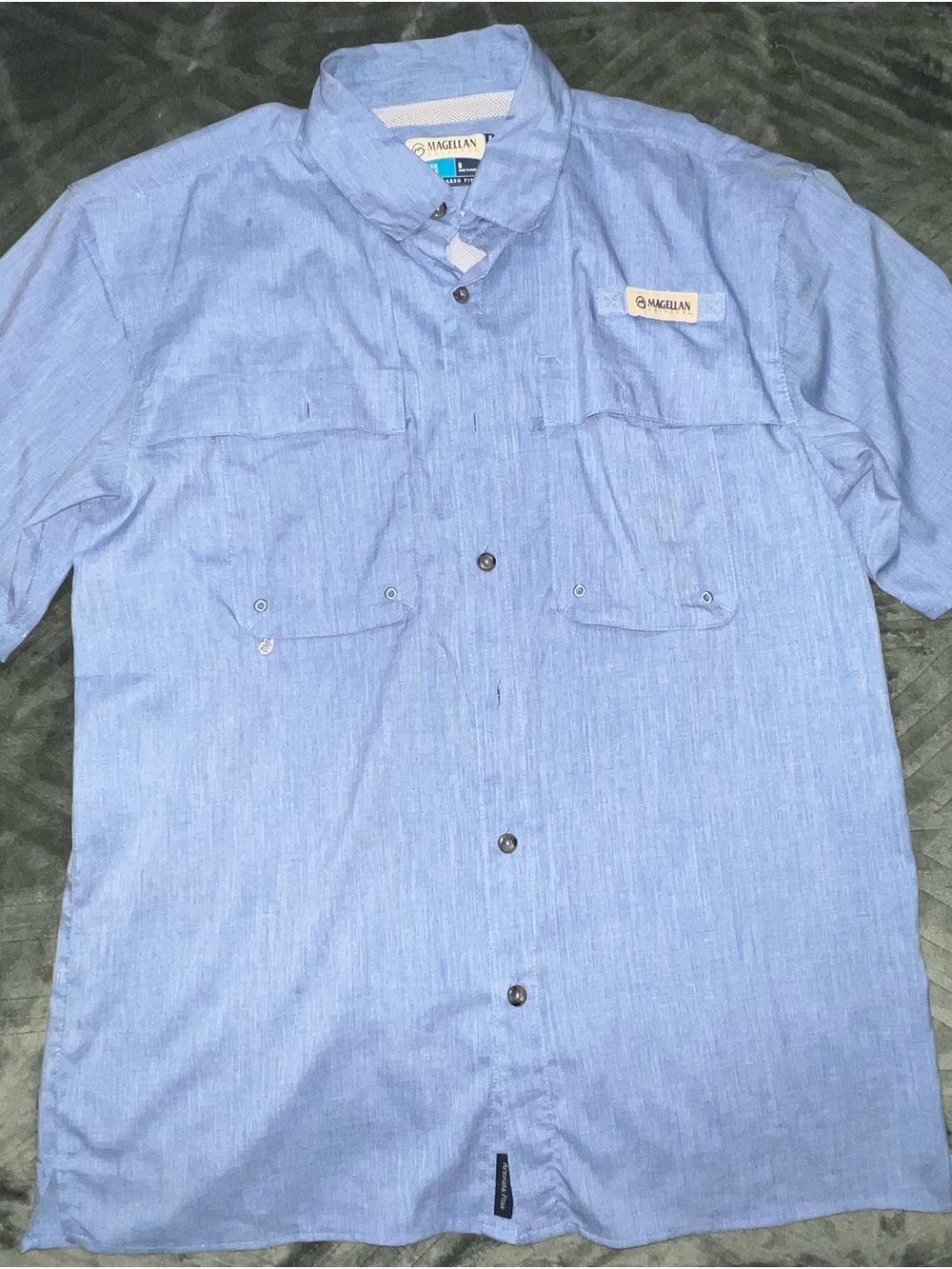 Magellan Outdoors Light Blue Short-Sleeve Button-Down Shirt